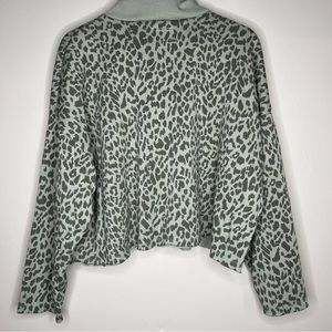 American Eagle Leopard Print Turtle Neck Seafoam Green Sweater Size Small